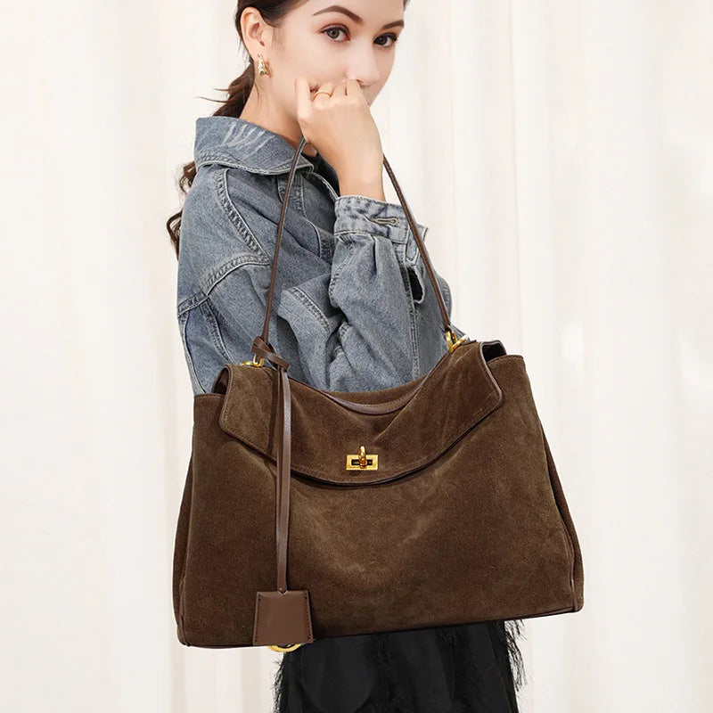 KELLY - Grand Sac à Main Chic en Daim