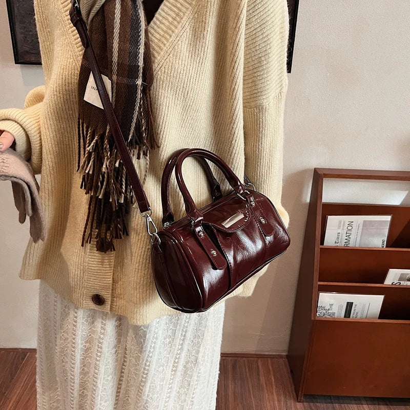 SANDY - Sac à Main en Cuir Vernis Élégant