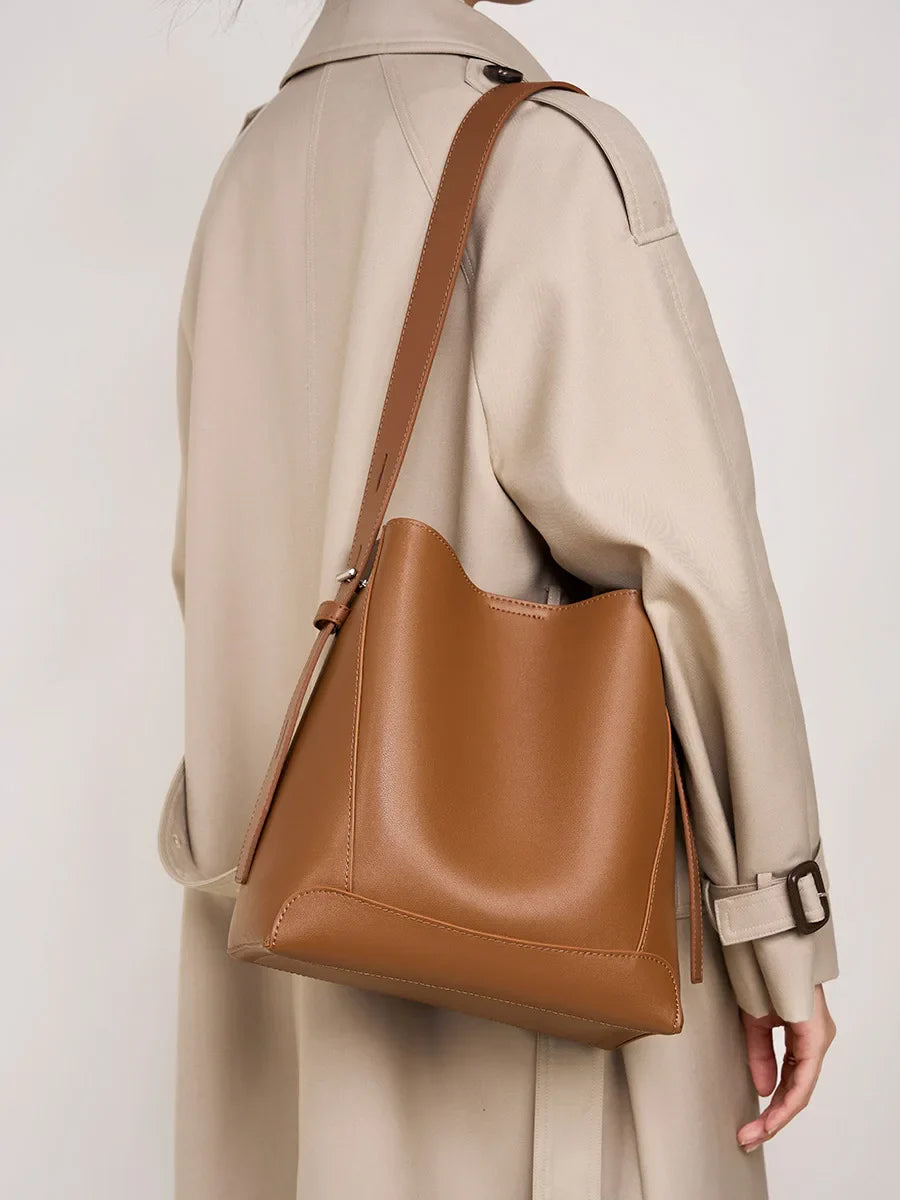 MICA - Sac à Main de Cours en cuir Lisse à Bandoulière