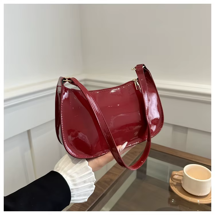 NINI - Petit Sac à Main Vernis