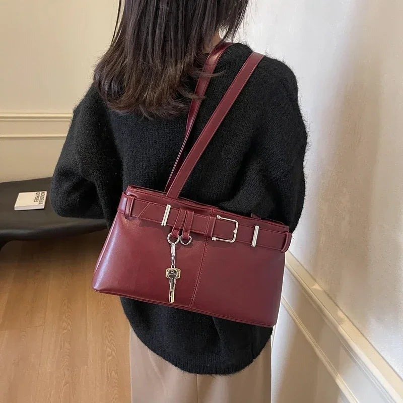 EMILIA - Sac à Main en Cuir Élégant avec Bandoulière