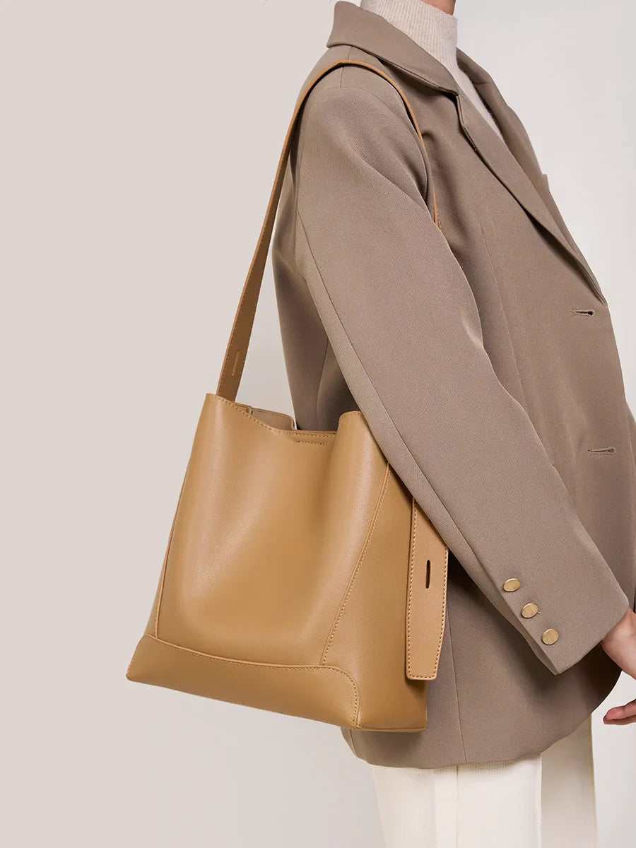 MICA - Sac à Main de Cours en cuir Lisse à Bandoulière