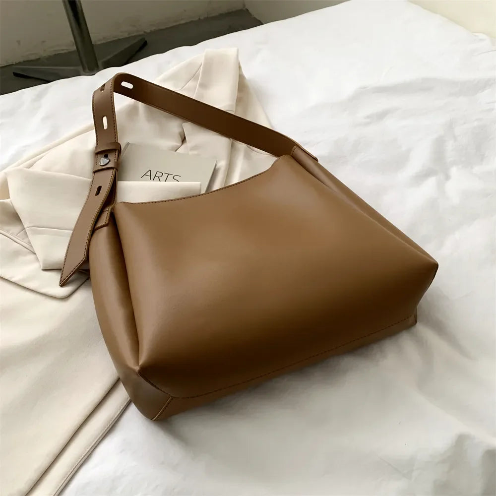 SACHA - Sac à Main Bandoulière en Cuir Lisse avec Pochette Portefeuille
