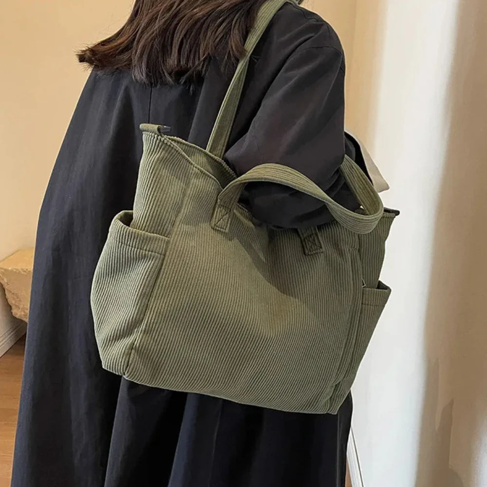 WILLA - Grand Sac à Main de Cour en Velours Côtelé
