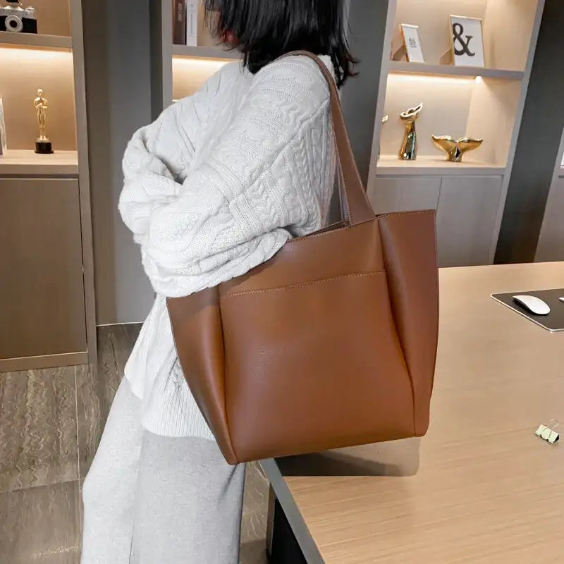 DIANA - Grand Sac à Main de Cours en Cuir Souple