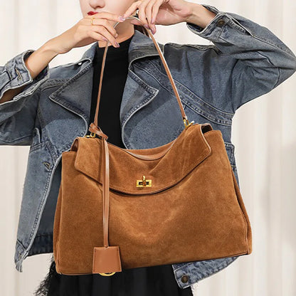 KELLY - Grand Sac à Main Chic en Daim