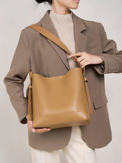 MICA - Sac à Main de Cours en cuir Lisse à Bandoulière
